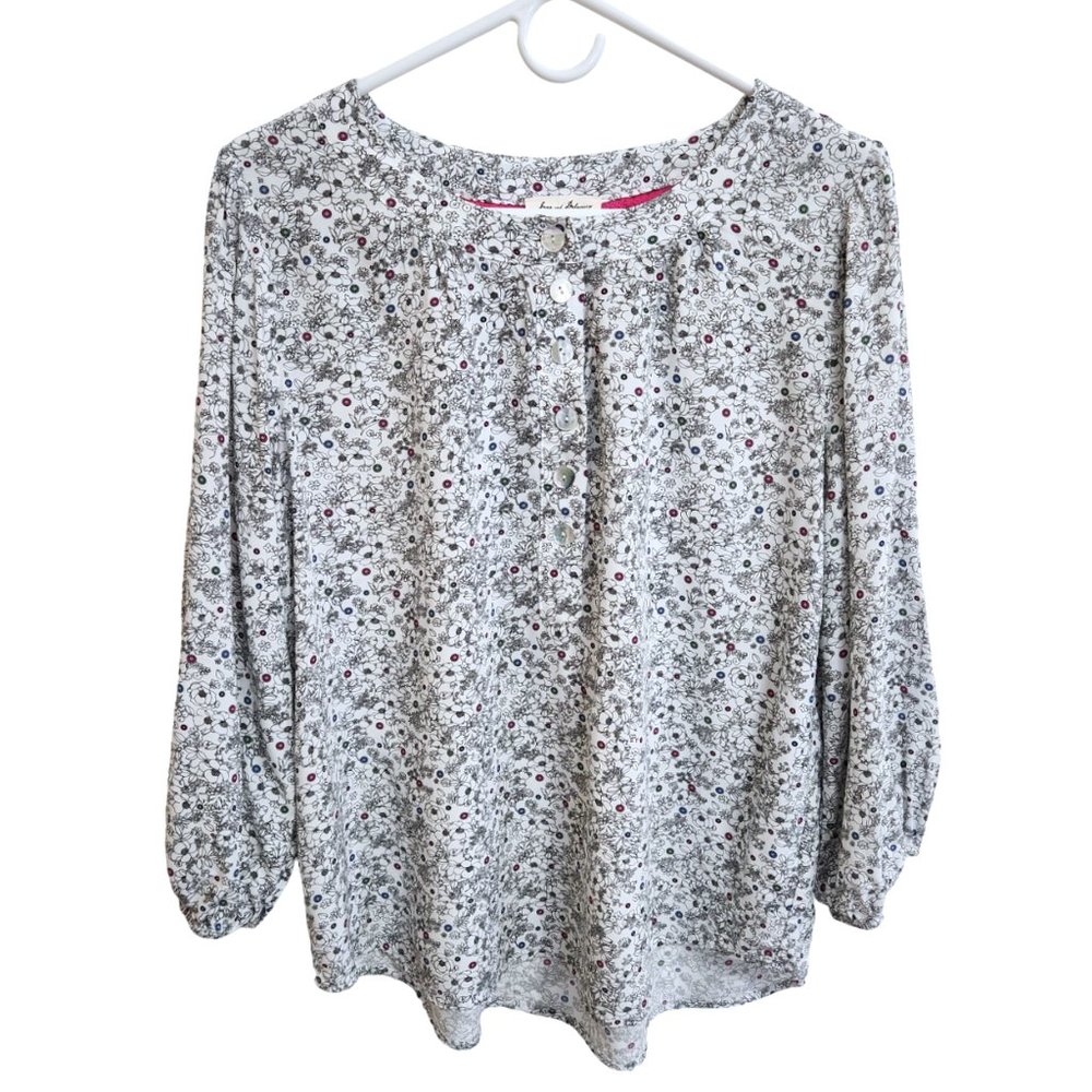 Jane & Delancey Scooped Button Neck Three Quarter Sleeve Blouse Size M